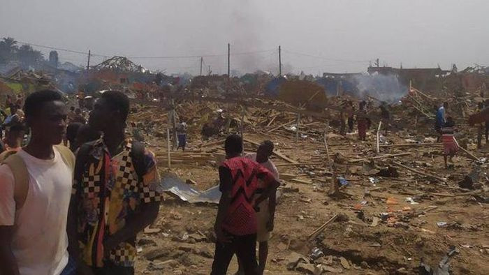 Nổ lớn "quét sạch toàn bộ thị trấn" ở Ghana, 76 người thương vong
